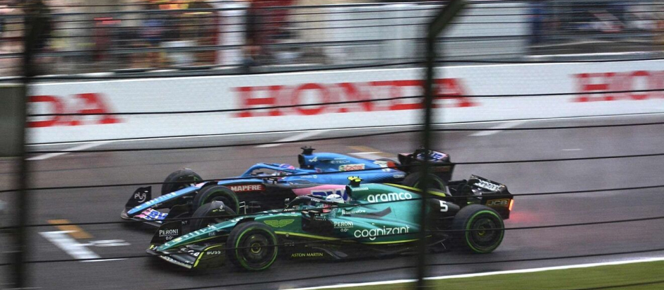 Fernando Alonso y Sebastian Vettel a punto de llegar a línea de meta en el Gp de Japón 2022