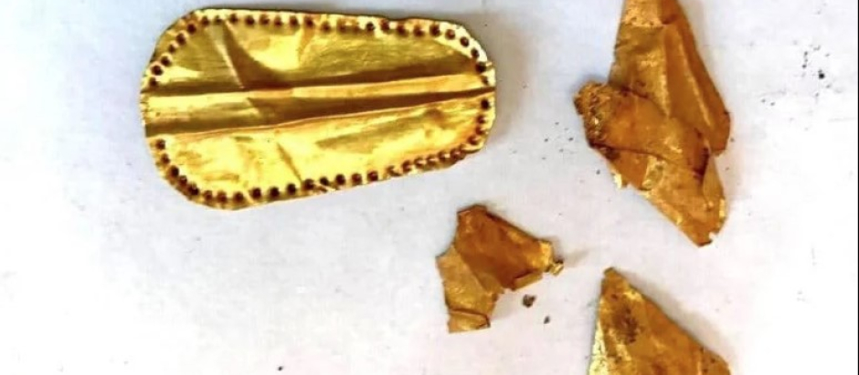 Las lenguas de oro encontradas en Quesna