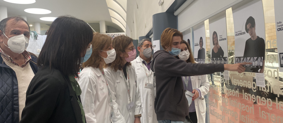 Hugo Molina, trasplantado en el Hospital Reina Sofía participa en la muestra