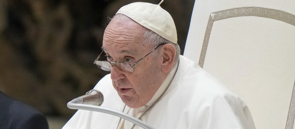 El Papa Francisco también ah pedido rezar por Benedicto XVI