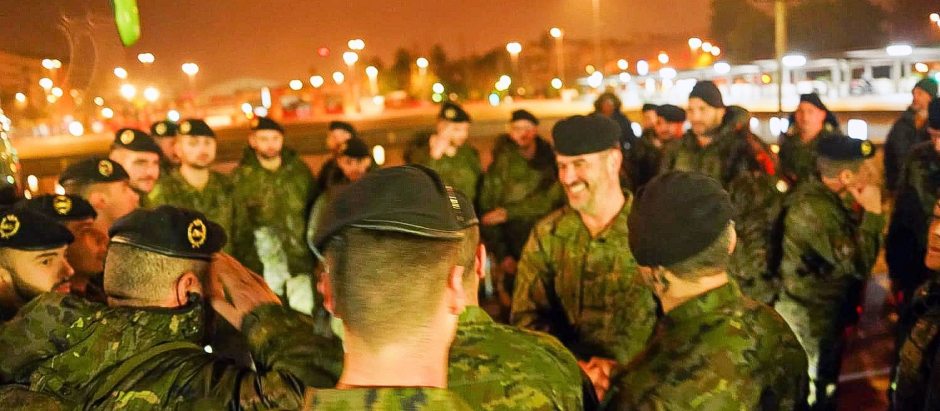 Los militares de la BRI X a su llegada a España, tras cumplir su misión en Letonia