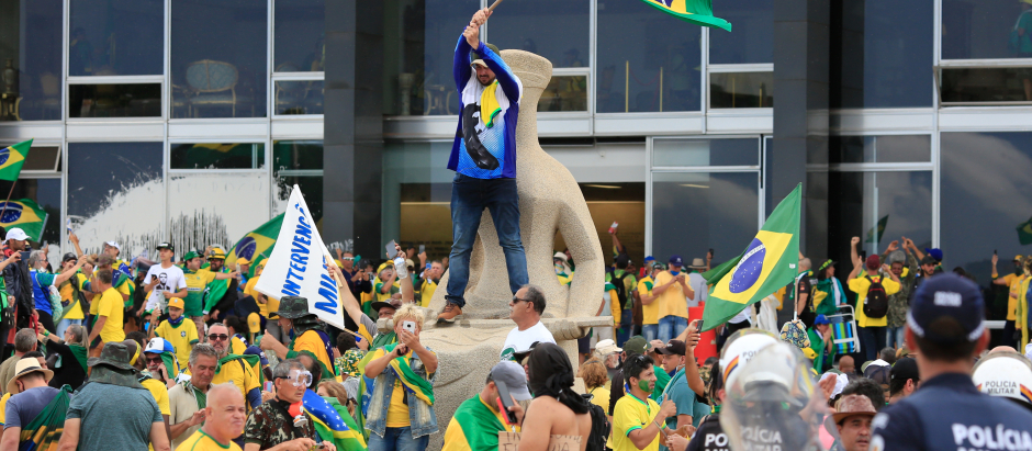 Imagen del asalto al Congreso de Brasil