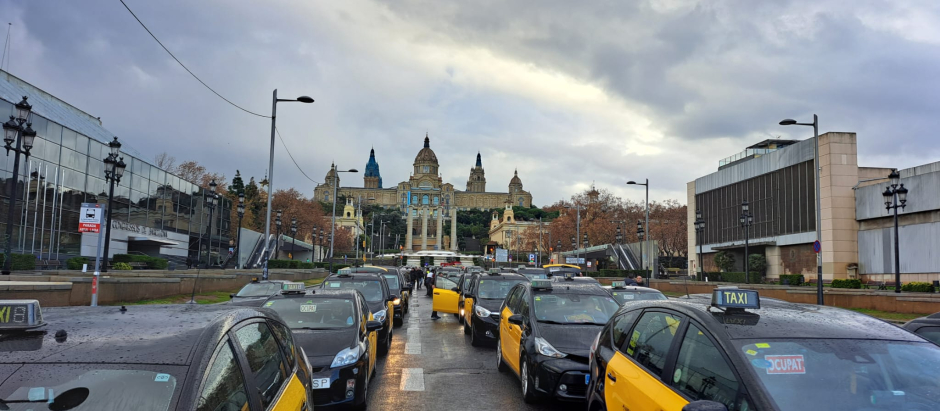 Manifestación de los taxistas en Barcelona contra la plataforma Free Now