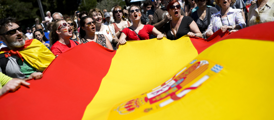 Manifestación contra Sánchez en Madrid: sigue en directo la última hora de la movilización