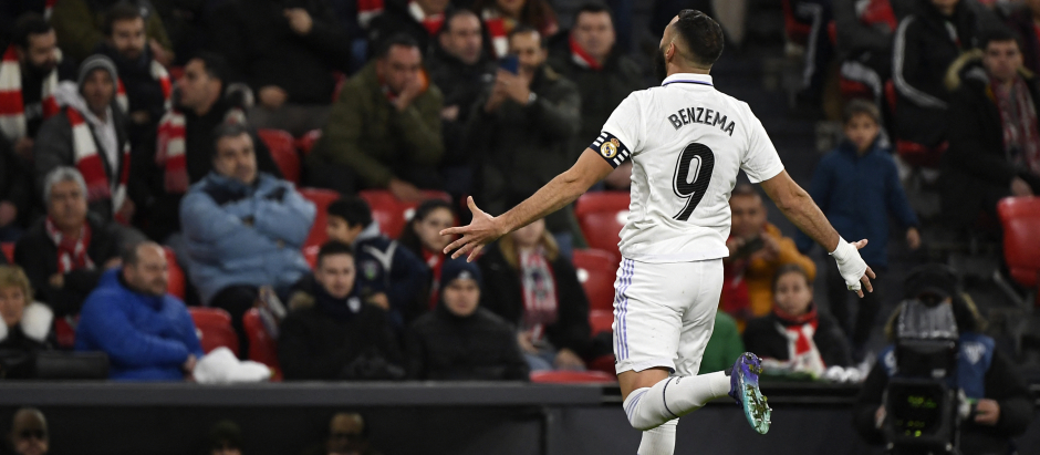 Benzema celebra su gol en San Mamés