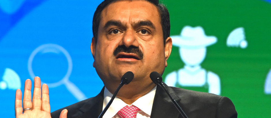 (FILES) In this file photo taken on November 19, 2022, Chairperson of Indian conglomerate Adani Group, Gautam Adani, speaks at the World Congress of Accountants in Mumbai. - Indian industrialist Gautam Adani is Asia's richest man, with a business empire spanning coal, airports, cement and media now rocked by corporate fraud allegations (Photo by INDRANIL MUKHERJEE / AFP)