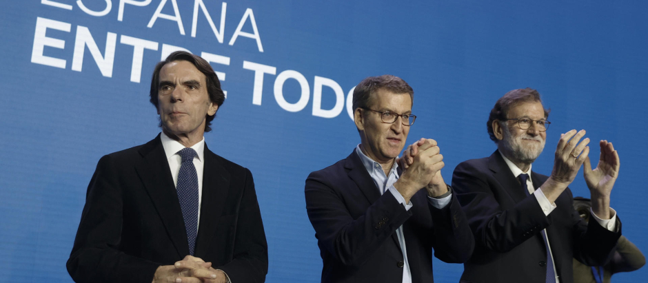 Aznar, Rajoy y Feijóo en Valencia