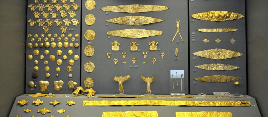 Parte de la colección del tesoro de Príamo expuesto en el Museo Pushkin de Moscú