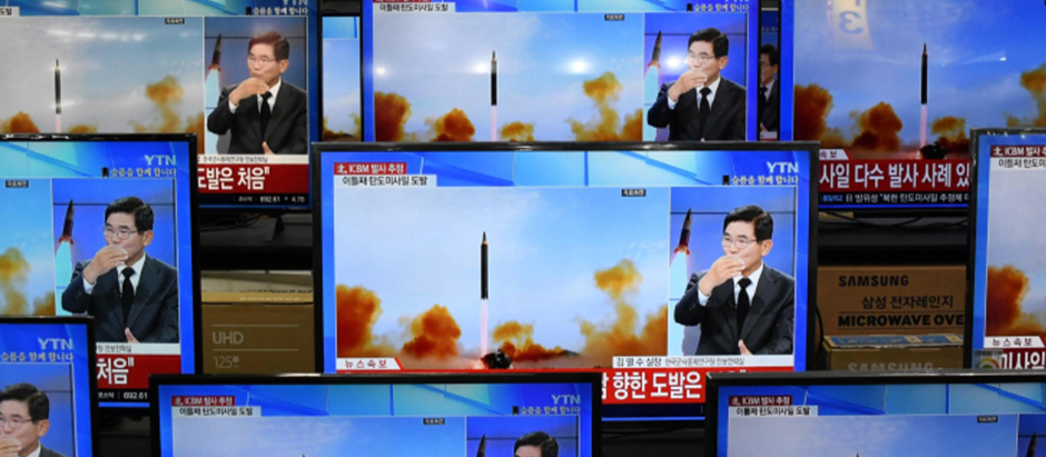 La televisión surcoreana dio una amplia cobertura al nuevo lanzamiento de misiles de Corea del Norte
