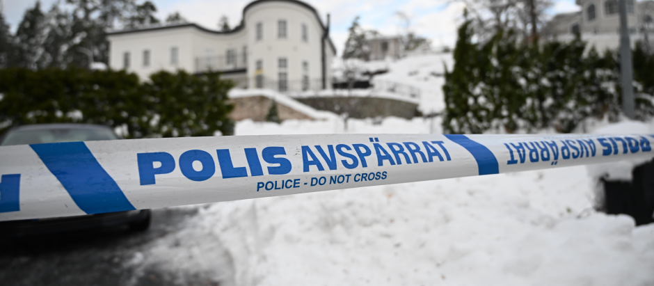Un cordón policial instalado por la Policía de Suecia