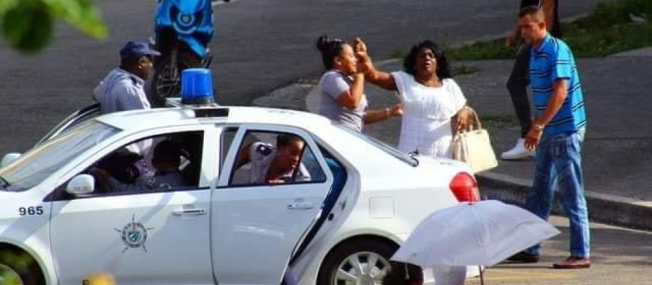 El grupo opositor Damas de Blanco sufre constantemente la represión de la dictadura cubana
