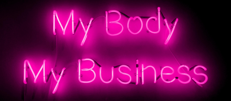 Subasta de arte feminista 'My Body My Business'