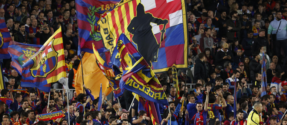 Los aficionados del Barça ven ayudas arbitrales al Madrid en una falta no pitada