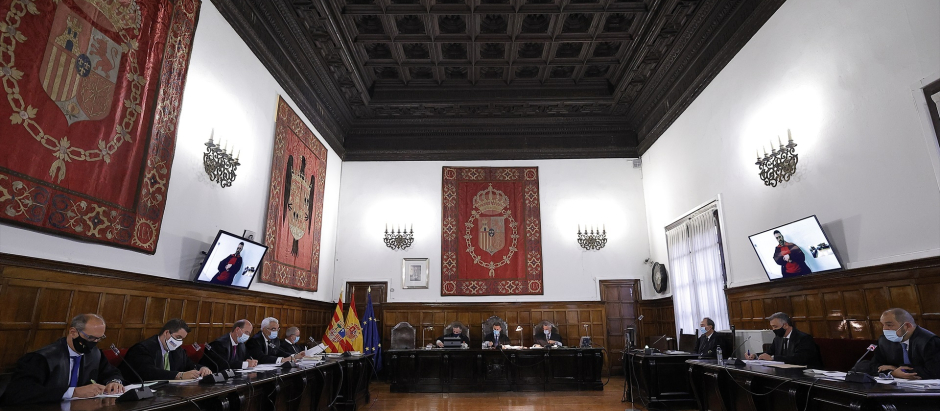 Una sala del Tribunal Superior de Justicia de Aragón durante un juicio