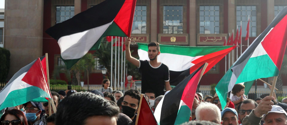 Los marroquíes se manifiestan en Rabat para solidarizarse con el pueblo palestino