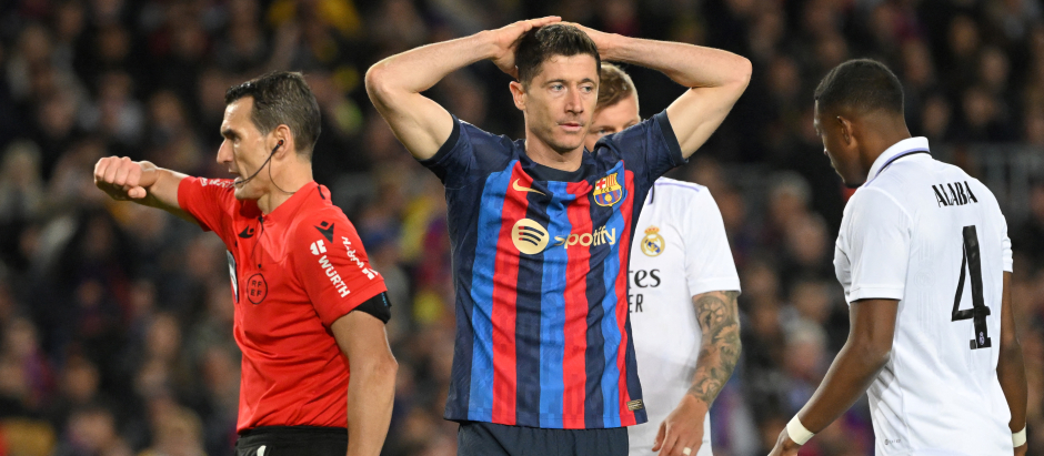 La frustración de Lewandowski es también la de su Barcelona