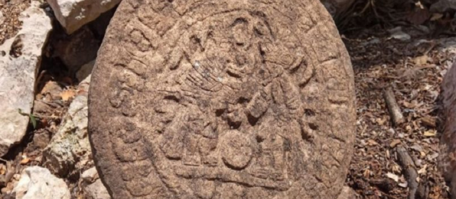 Imagen del marcador de juego de pelota encontrado en la Casa Roja de Chichen Itzá