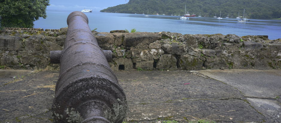 Fotografía de un monumento considerado patrimonio cultural de la nación panameña, con número de identificación