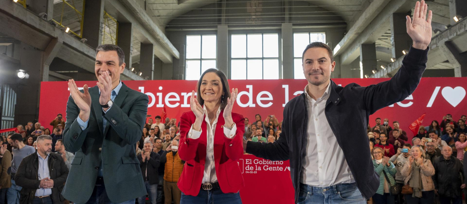 Pedro Sánchez, Reyes Maroto y Juan Lobato volverán a coincidir en campaña electoral