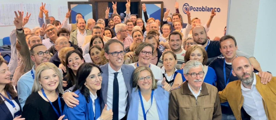 Celebración de la victoria del PP en Pozoblanco