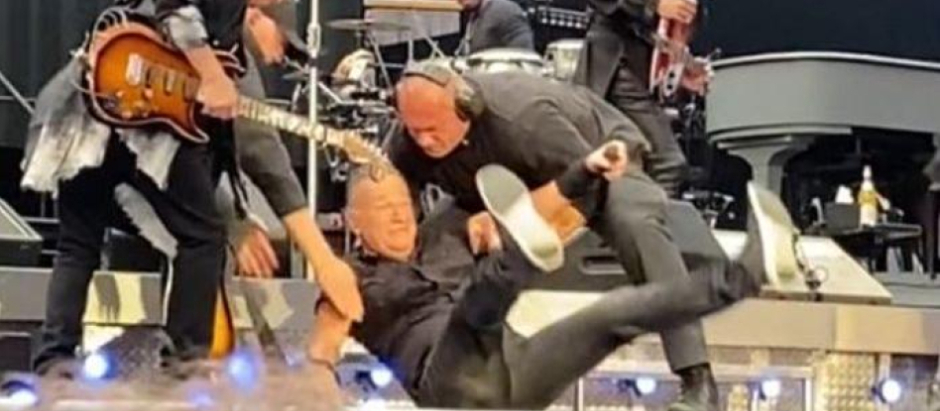 Bruce Springsteen, en su caída en el concierto de Ámsterdam