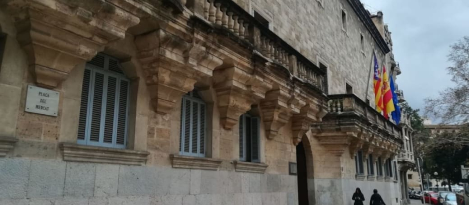 Fachada de la Audiencia Provincial de Baleares