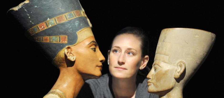 Los dos bustos de la Reina Nefertiti