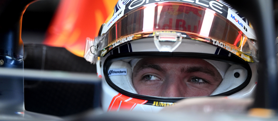 Max Verstappen, en el garaje de Red Bull en el GP de Austria