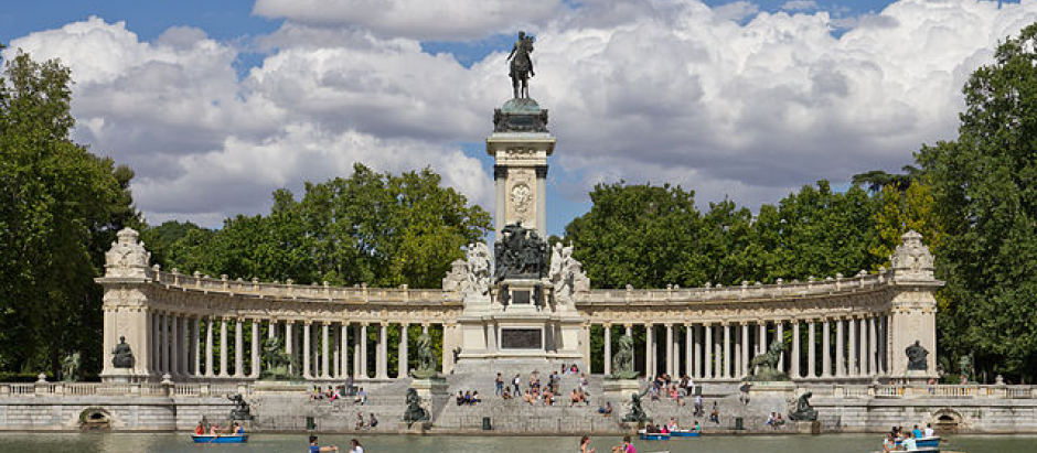 Estatua en honor a Alfonso XII