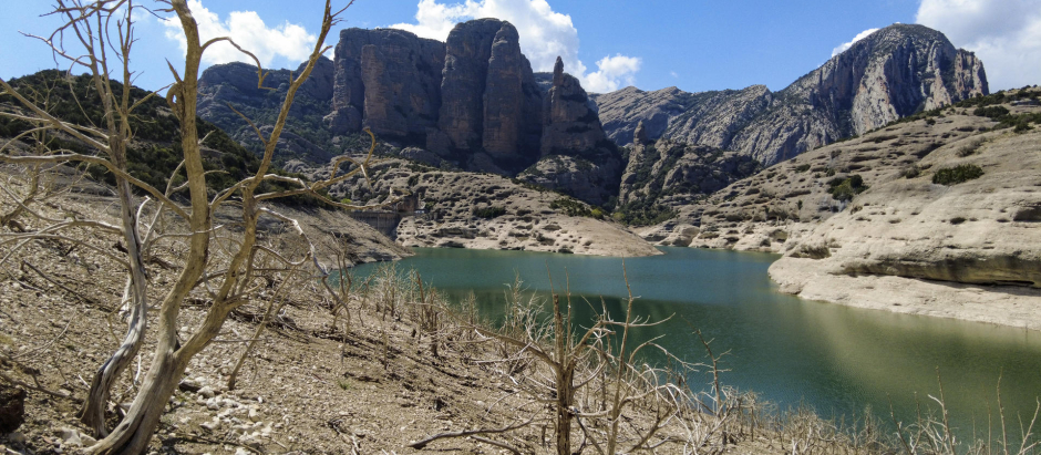 Vista del pantano de Vadiello en la provincia de Huesca, hace una semana