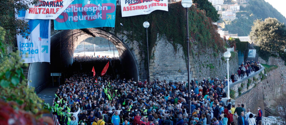 Manifestación en San Sebastián para reclamar el traslado de todos los presos de ETA al País Vasco, en 2021