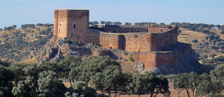El Castillo de Montizón, en Villamanrique, Ciudad Real (Castilla-La Mancha), ha sido uno de los beneficiarios del programa de rehabilitación y promoción turística del patrimonio histórico español de la Fundación Casas Históricas y Singulares de España