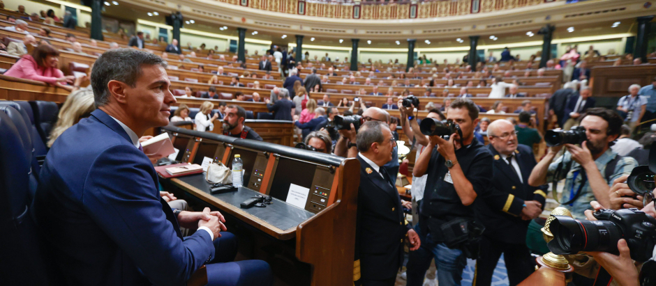Pedro Sánchez, en su escaño en el Congreso