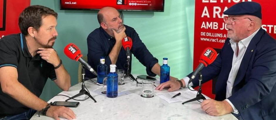 Pablo Iglesias, durante una entrevista en Rac1 junto al excomisario Villarejo