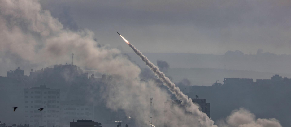 Los terroristas de Hamás atacaron Israel con más de 5.000 proyectiles