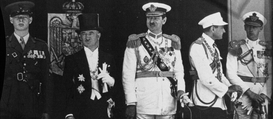 El rey Carol II, el presidente checoslovaco Edvard Beneš, el regente yugoslavo príncipe Paul, el príncipe Nicolás de Rumanía y el príncipe Mihai en Bucarest, 1936