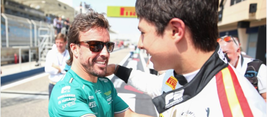 Fernando Alonso felicita a Pepe Martí esta temporada