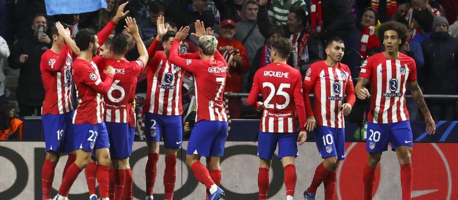 Los jugadores del Atlético de Madrid celebran el segundo gol ante el Celtic