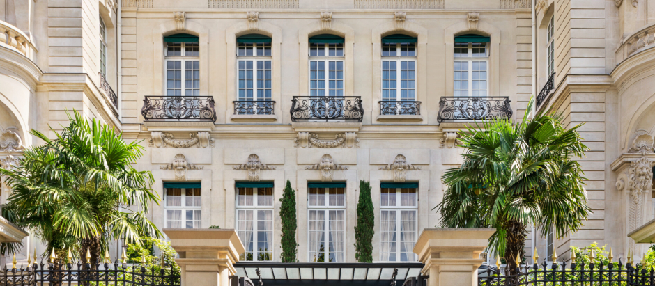 La impresionante fachada del hotel Sangri-La de París