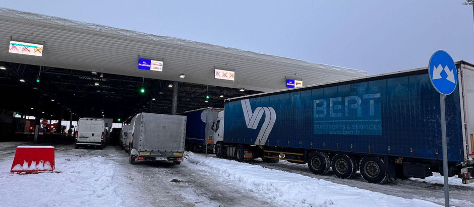 Apertura de un nuevo puesto fronterizo de camiones entre Polonia y Ucrania