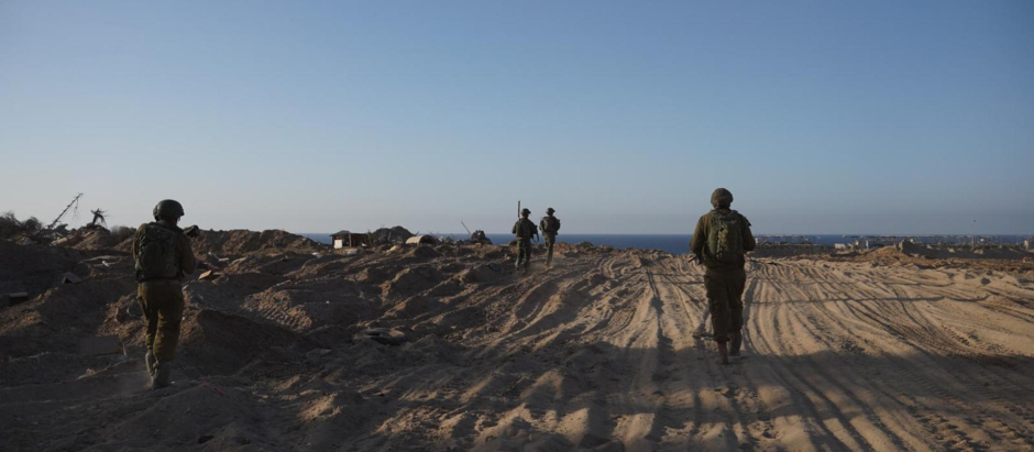 Varios soldados israelíes durante sus operaciones en la Franja de Gaza