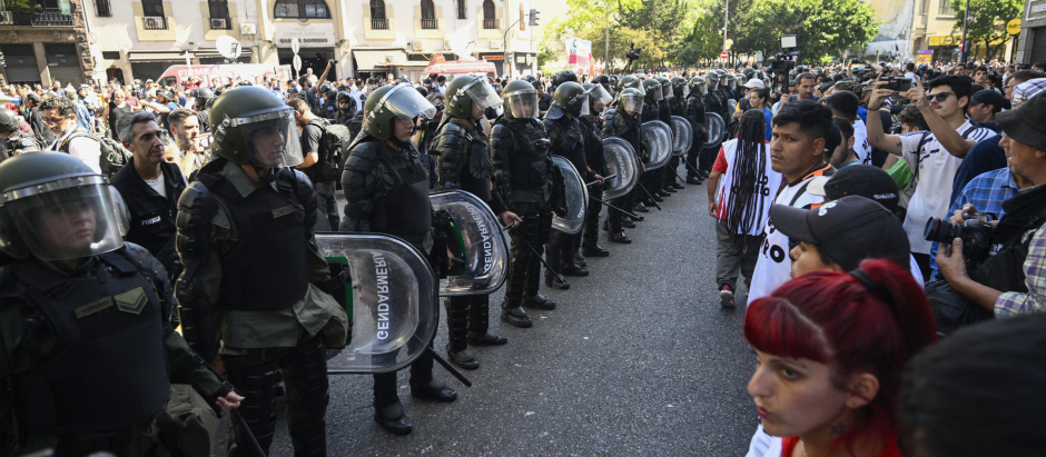 Manifestaciones contra Milei Argentina