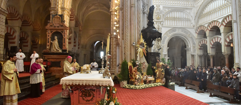 Celebración en la Catedral de Córdoba presidida por el obispo, Demetrio Fernández