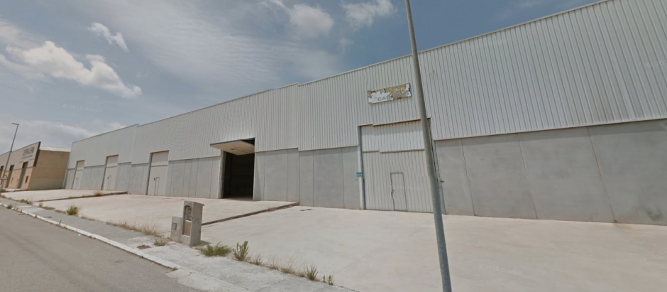 Nave industrial donde un policía ha sido herido de Bala, en Cabanes, Castellón