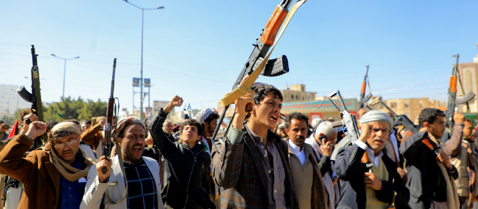 Rebeldes hutíes en Sanaa
