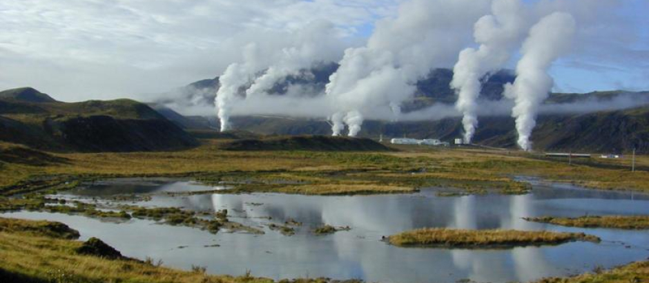 Planta de energía geotérmica en Islandia