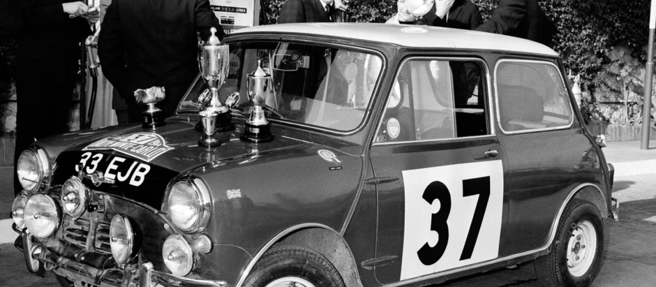 Mini en el Rally de Montecarlo 1964