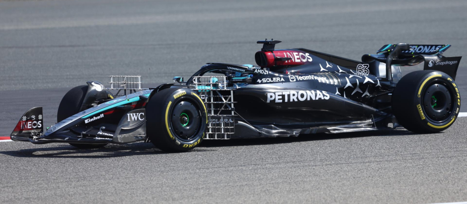 El nuevo Mercedes rodando en los test de Bahréin
