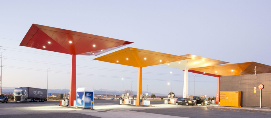 Repsol prevé rondar las 2.000 gasolineras con combustibles renovables en 2027