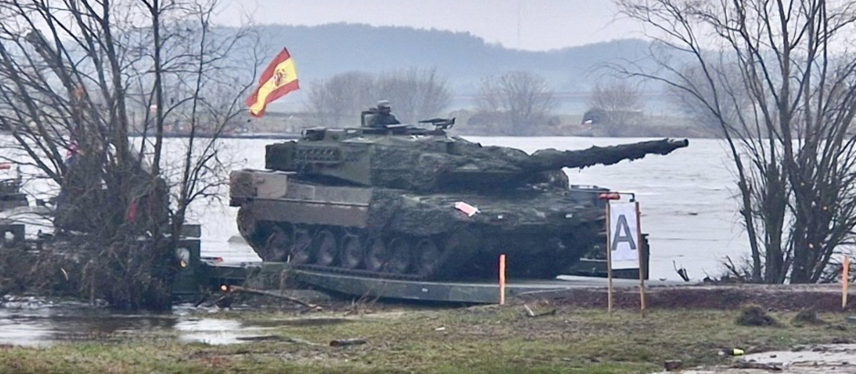 Un carro de combate Leopardo, de la BRI X, tras el cruce del río Vístula, durante el ejercicio de la OTAN 'Steadfast Defender' en Polonia.
POLITICA ANDALUCÍA ESPAÑA EUROPA CÓRDOBA
BRI X